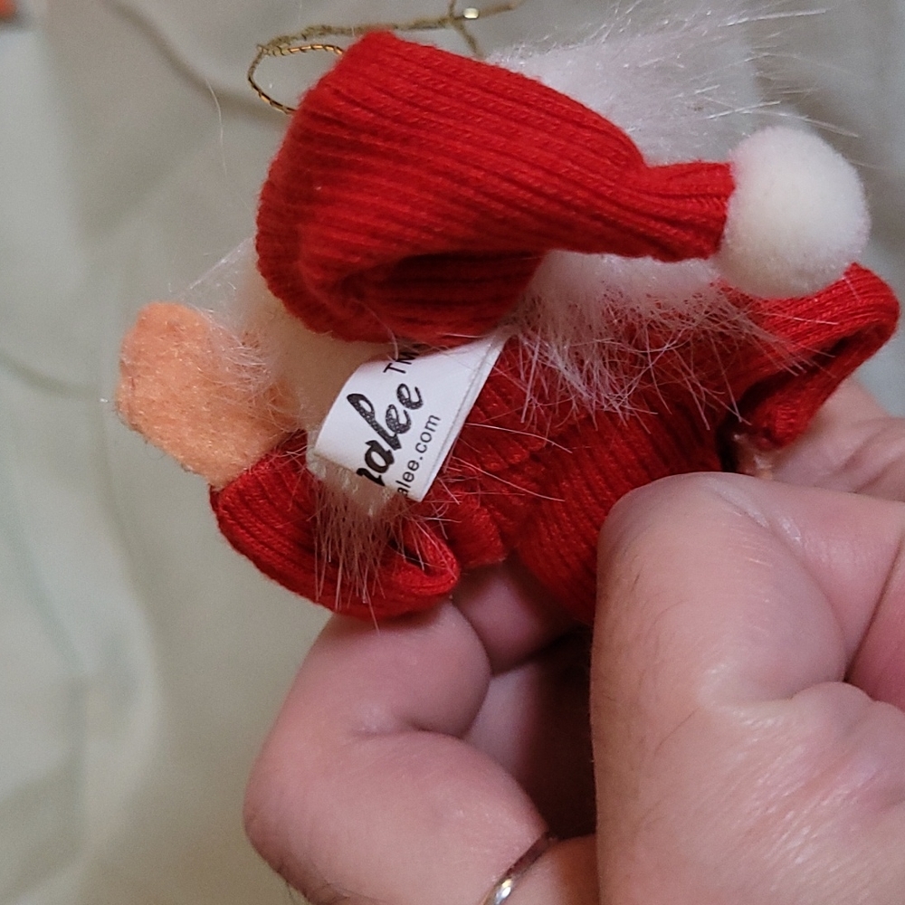 Annalee Christmas Ornament. Bedtime Santa with Slippers 2007 - Picture 9 of 11